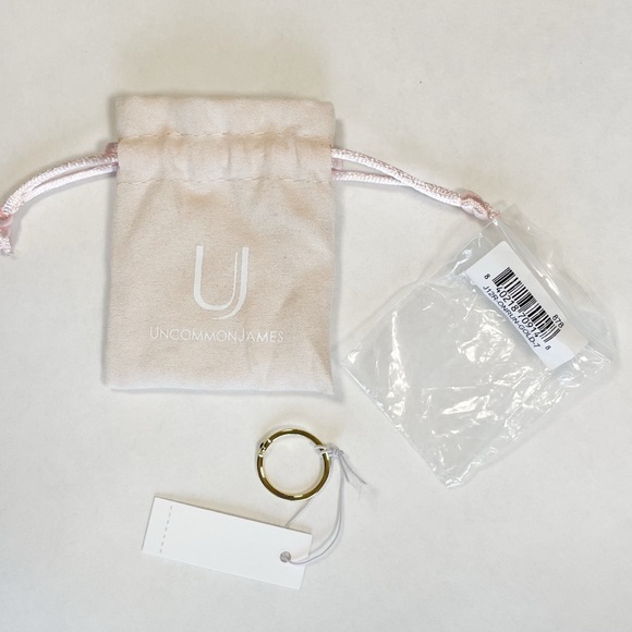 Uncommon James “On The Run” Gold Ring with Black Stone Size 7 NWT - Picture 2 of 3